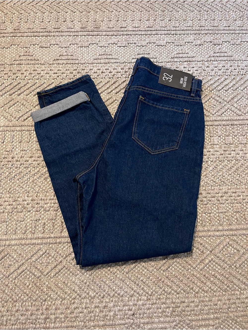 NEW BDG Urban Outfitters Mom High-rise Jeans Blue